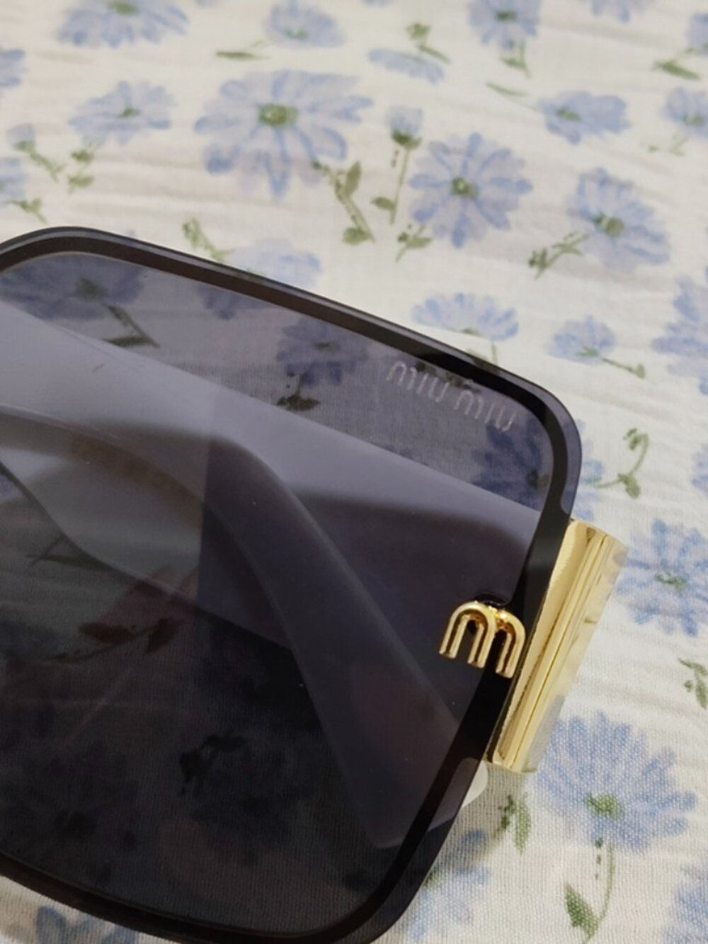 Miu Miu Black Square Sunglasses - Picture 4 of 10